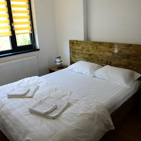 Zarya 4 - Apartament De Lux, 2 Camere, Mamaia Nord *